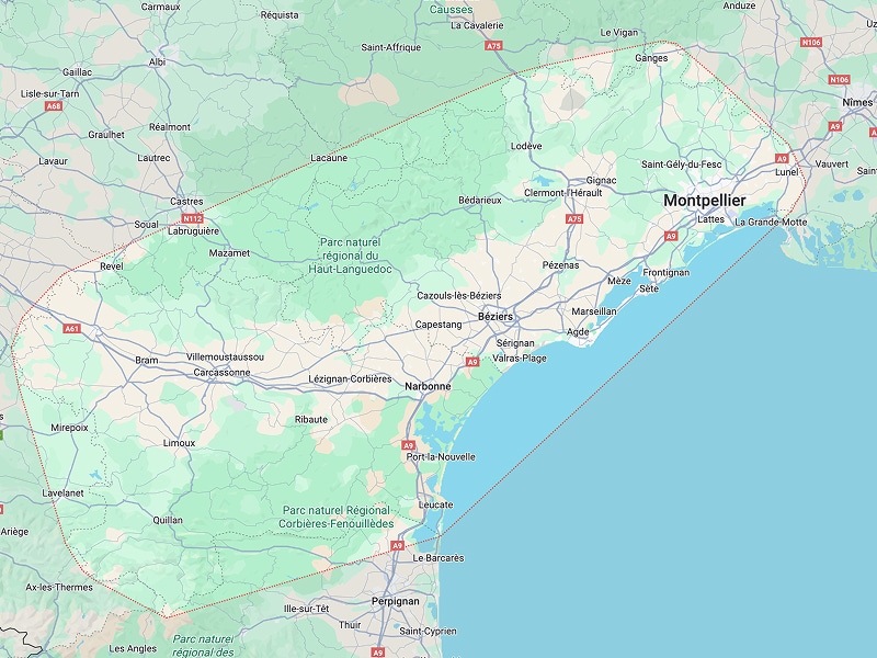 Carte délimitant une zone englobant Carcassonne, Béziers, Perpignan et Montpellier, avec des parcs naturels régionaux.