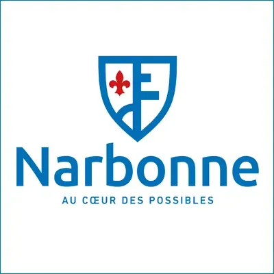 Logo de Narbonne avec un blason bleu contenant une fleur de lys rouge et les lettres NF, sous le texte "Narbonne AU CŒUR DES POSSIBLES".